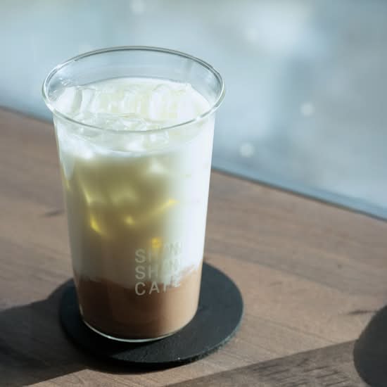 Iced Taro Milk 冰芋頭牛奶